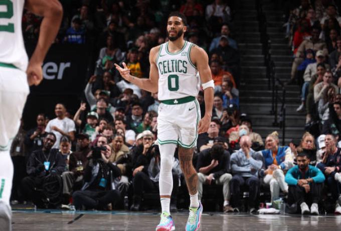 Το... τρένο των Σέλτικς πέρασε και από το Μπρούκλιν